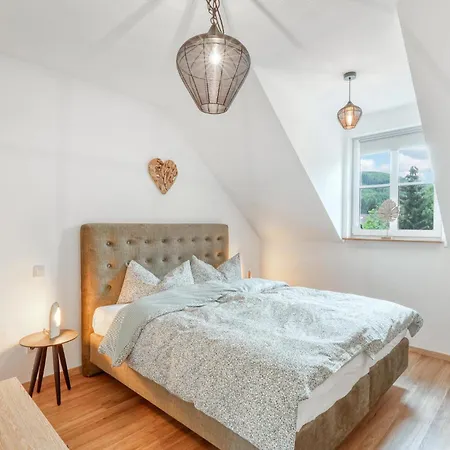 Kleiner Fuchs Διαμέρισμα Irrhausen